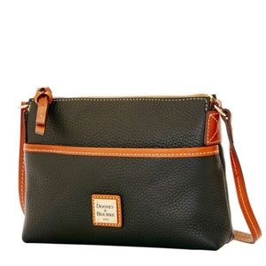 Dooney & Bourke NWT Pebble Grain Pouchette